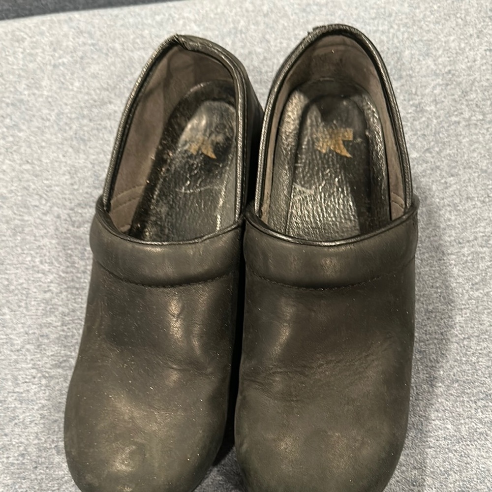 Black Leather Slip-On Loafers with Sturdy Sole